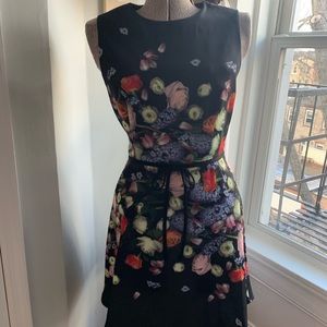 TED BAKER IZOBELA Kensington Floral shift dress S3